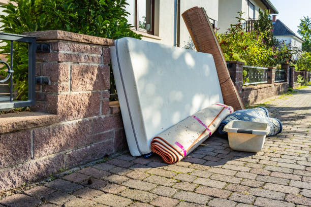 Best Commercial Junk Removal  in Montgomery, IL
